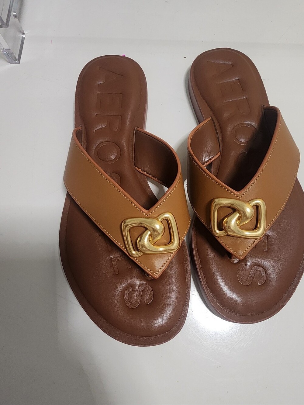 AEROSOLES Brown Tan Leather Toe-Post Sandals with Gold Chain Accent